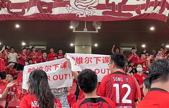 另外，对于缴纳了2000多万韩元（约10万人民币）的追缴金，全智贤方面强调：“这是在税务调整过程中可能产生需缴纳的金额”，指出全智贤的追加税金和逃税、违法行为完全无关。