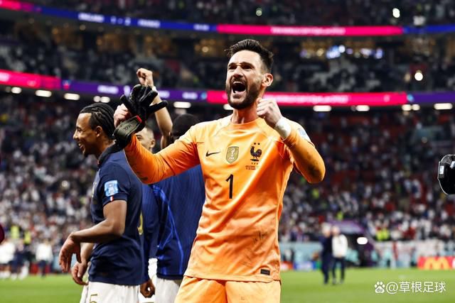 《大鼻子情圣》首映 严泰雄自称不会错失真爱 2010-09-02 严泰雄在参与新片记者会时袒露自己已经到了“了解爱情的年纪”，并表示有自信找到属于自己的真爱。