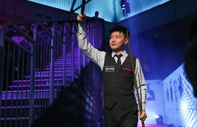 剧集由史蒂夫·马丁、马丁·肖特、赛琳娜·戈麦斯继续主演，雷妮·齐薇格的角色暂未揭晓，本季还有克里斯托弗·瓦尔兹、科甘-迈克尔·凯加盟。
