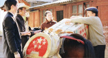 第1届南北朝鲜电影展举行 林权泽获和平电影人奖 2014-10-26 10月25日，第1届“南北朝鲜电影展”在首尔汝矣岛CGV举行了开幕式，导演林权泽、演员艺智媛和黄雨瑟惠，以及韩国政府相关领导出席。