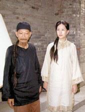 娇妻玩4p被三男人伺候更新时间